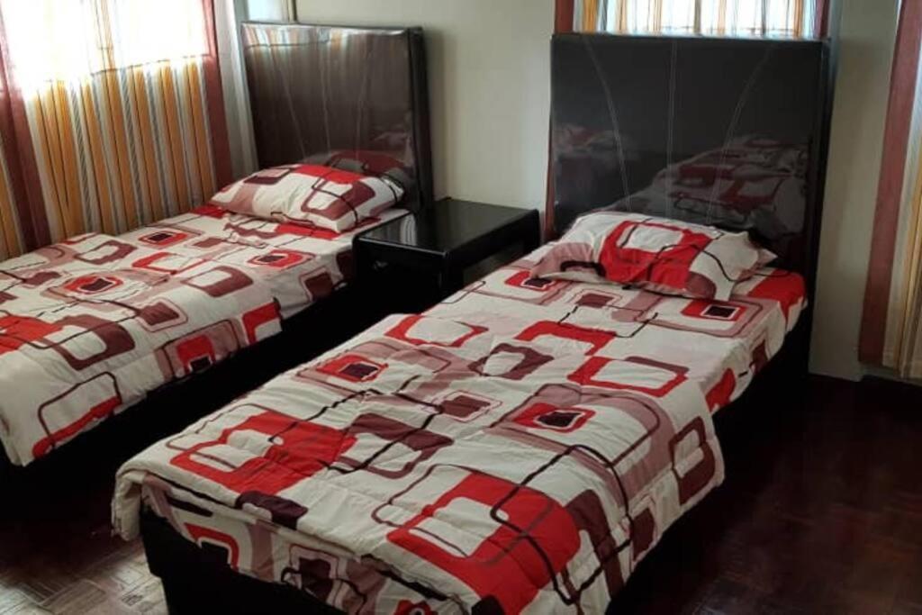 J & I Homestay Sibu Eksteriør billede