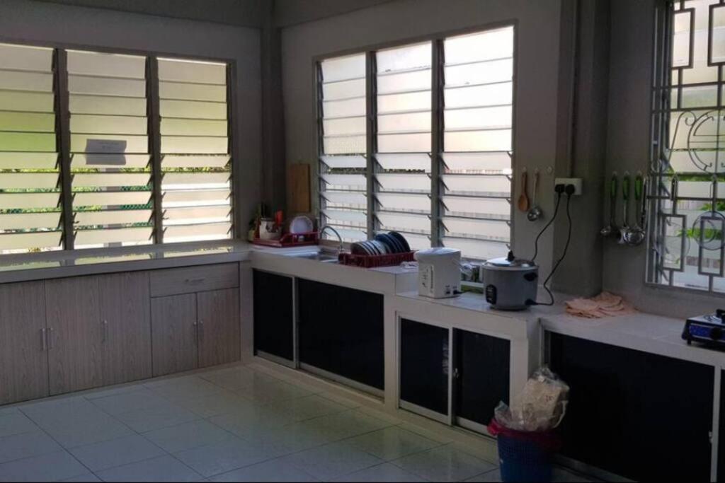 J & I Homestay Sibu Eksteriør billede